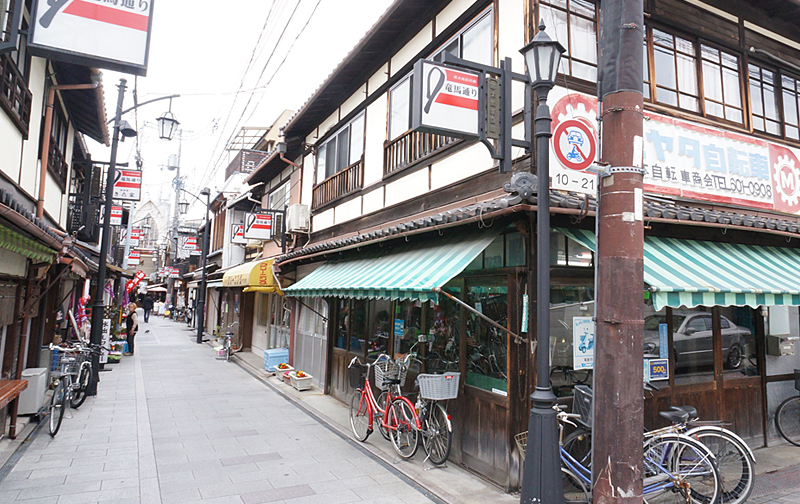 京都伏見 竜馬通り商店街 の風情と賑わい 京都の路地の魅力 風情 おすすめの神社を楽しむ 京都散歩